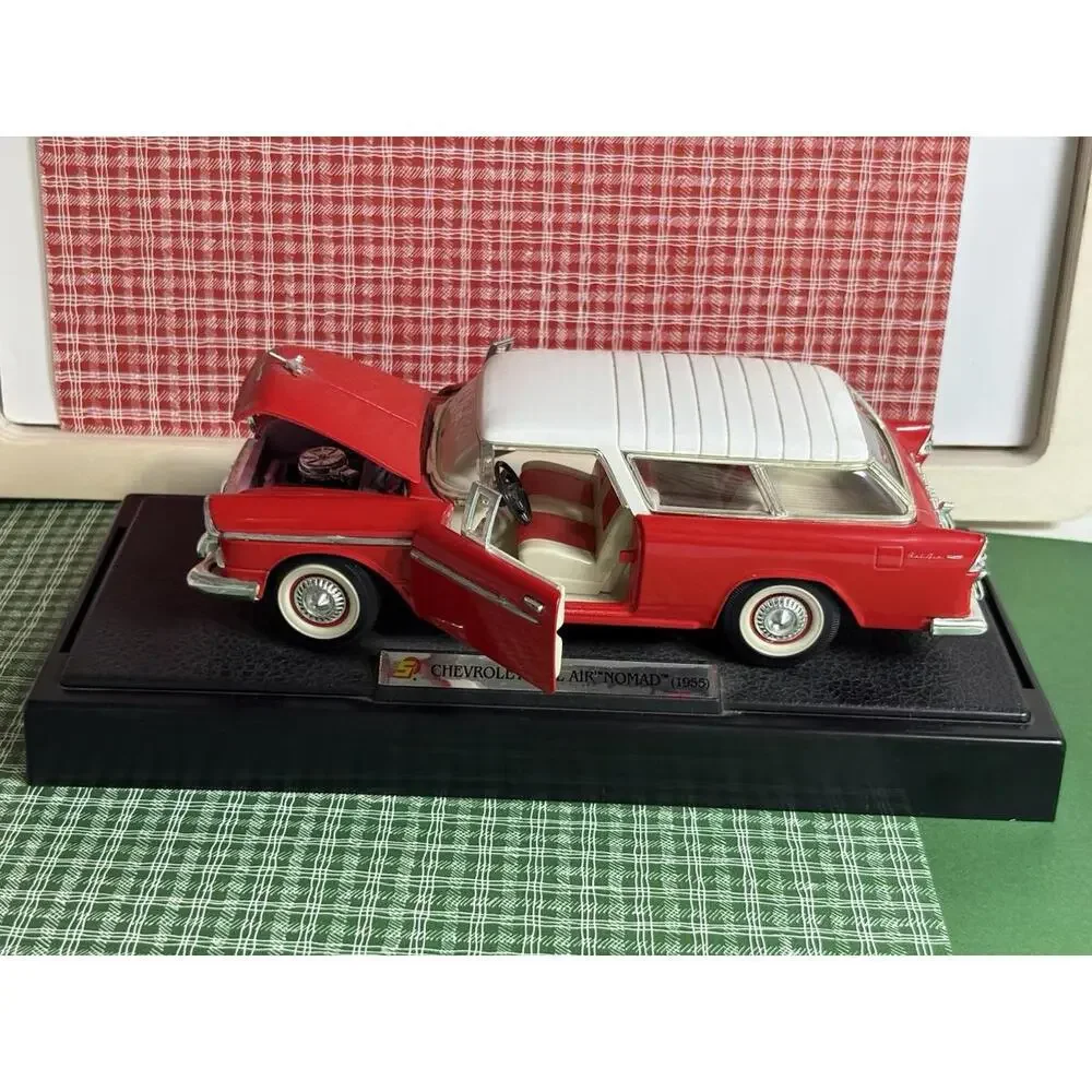 2 X 1955 Black & Red Chevy Bel Air Nomad 1 24 Scale‎ Diecast SS 8702
